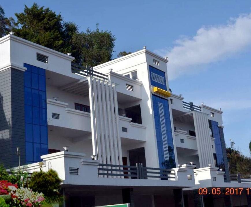 Pine Hill Suites Udagamandalam Exterior foto